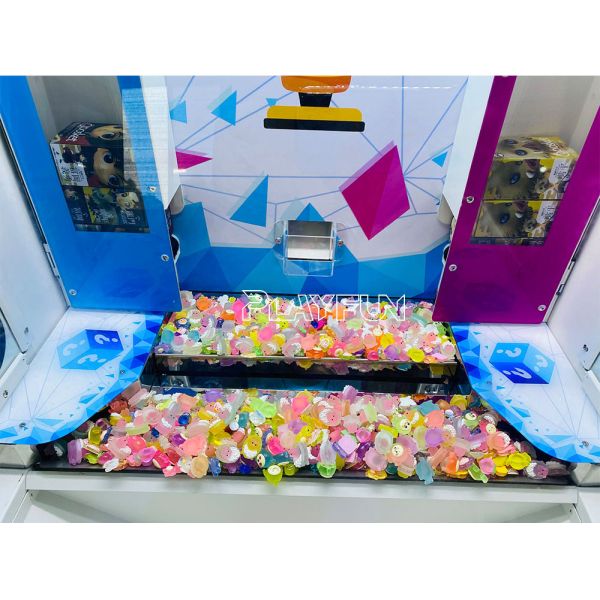 Playfun Factory Price Carnival Arcade Coin Operated 1 People Cute Crystal Blind Box Pusher Gift Machine for Amusement Park