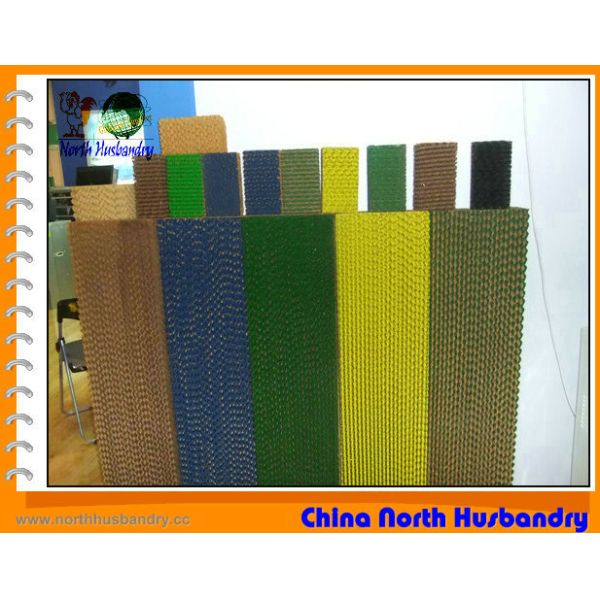 Evaporative cooling pad