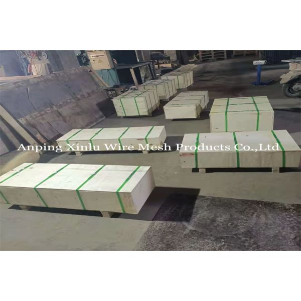 Cylindrical Ss304 Wedge Wire Screen Pipe Welded Inside Outside Basket