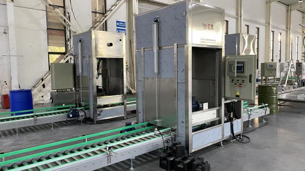 Cheap Automated IBC Automatic Oil Filling Machine PLC Control Interface For All Sizes Of Ton Buckets for sale