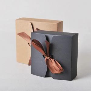 China 1800gsm Chocolate Kraft Paper Candy Boxes Bow Tie Wedding Party Favor Boxes on sale