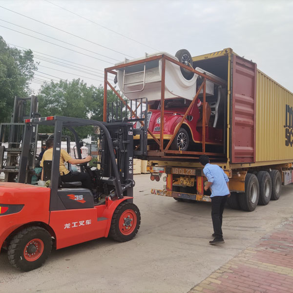 4 6 Seater Lithium Ion EV Global Golf Carts With 40 Mph Power Steering Foldable Seat LCD Headlight LED Screen