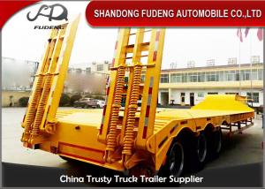 China Lowbed Trailers Lowboy Semi Trailer With Ramp Tri-Axles 60 Tons for sale on sale