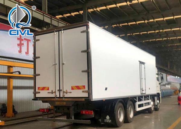 Light Truck Refrigerated Truck Light Duty Commercial Trucks Refrigerator 8 Ton For Meat , Milk And Cola Transport
