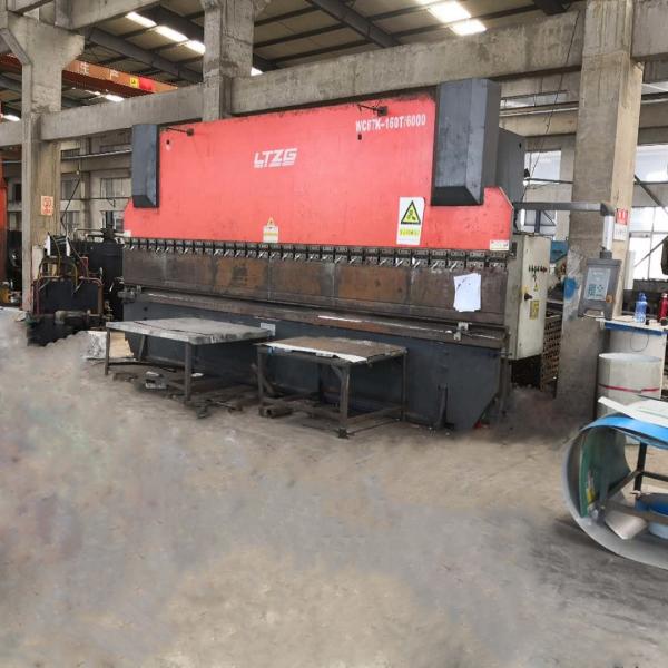 3 / 4 Legs Angle Steel Tower , Multi Circuit Silver High Tension Tower