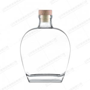 China Transparent Wine Glass Empty Bottles 70cl Glass Bottle for Spiritueux Vodka Whisky on sale