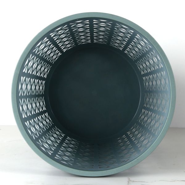 Hollow Out Small Plastic Wastebasket With Lids Pressure Rings