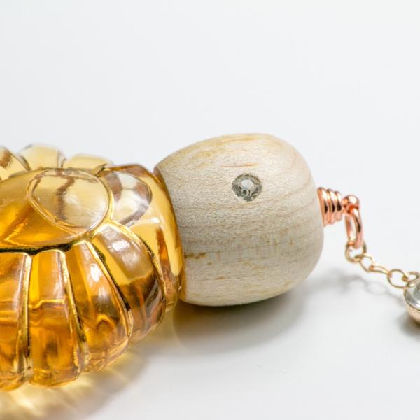 car perfumr cute chick bottle and wood lid air fresheing diffuser