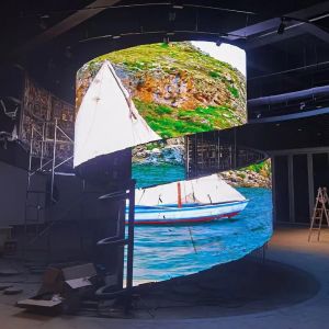 IP65 Outdoor LED Display 7000cd/㎡ Brightness