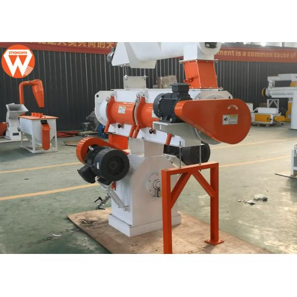 2 - 12 Mm Livestock Cattle Feed Pellet Machine With High Stability