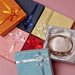 Elegant Custom Jewelry Paper Boxes Non Tarnishing Foam Inside For Bracelet And