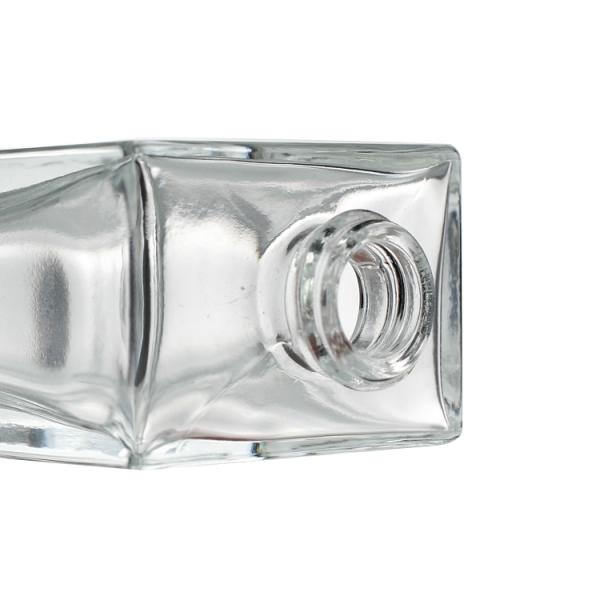 Luxury Small Square 30ml Foundation Bottle Screen Printing With Metal Screw Cap