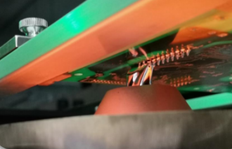 High Efficiency Desktop Selective Wave Soldering Machine YS-E320 For SMT Production Line