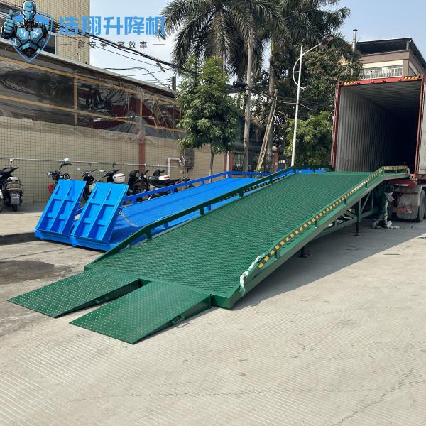 Cheap 10T Movable Dock Ramp Portable Loading Ramp For Unloading Trucks for sale