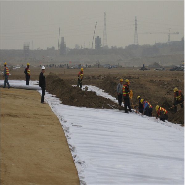 White Non-Woven Geotextile Type 100-1000g/sqm for Shandong Yibo Yangguang Polypropylene