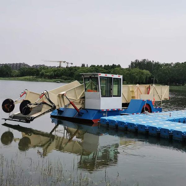 60kw Small Automatic River Weed Cleaning Vessel For Effective Waterweed Harvesting
