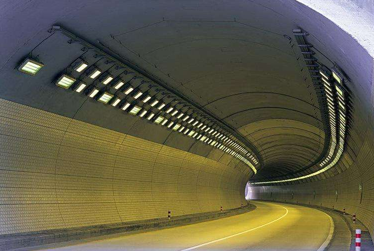 (1) Aluminum Forging Heat sink LED Tunnel Light (2) 60W~200W LED Tunnel Light (3) Magic Assy LED Tunnel Light