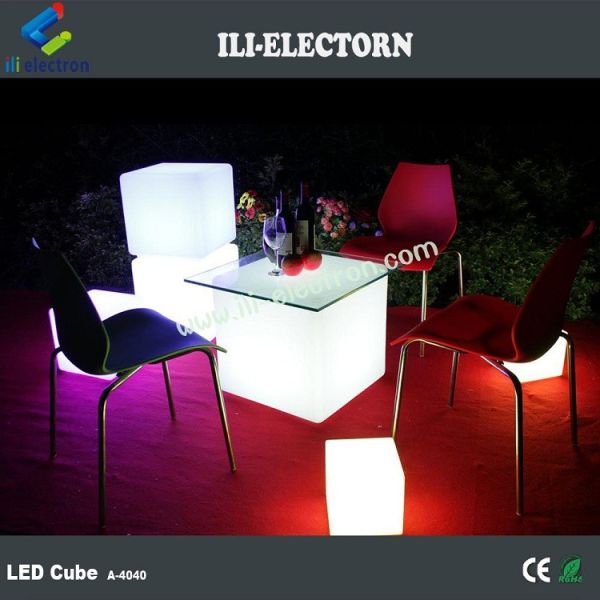 Muti-Color LED Illuminated Cube Stools 40 Cm Rechargeable Remote Control