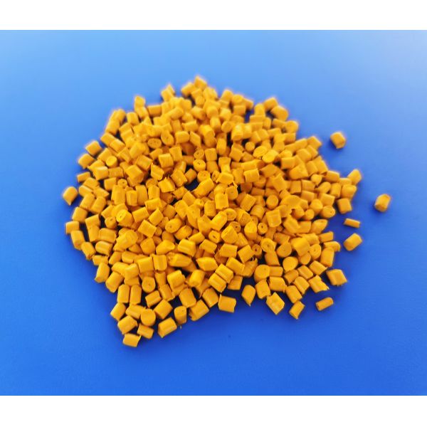Home Appliances Parts Yellow Masterbatch Supeiror Dispersion PP ABS PS Film