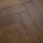 Multi-layer Fishbone Engineered Oak Flooring with T G or Click System and Real