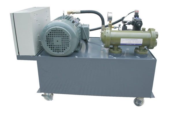 Deep Cavity Bucket Injection Molding Machine Accurate Injection Plastic Moulding