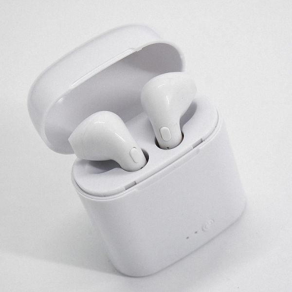 Amazon High Quality Low Price Blue-Tooth Built-in Mic Wireless Headphone Stereo Sound Sports Earphone (for iPhone Xs Xr)