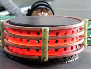 Electromagnetic High Frequency Induction Heating Furnace 250KW For Metals Heating