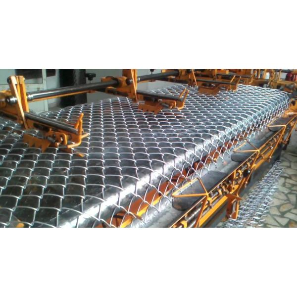 Wholesale chain link fence cyclone fence