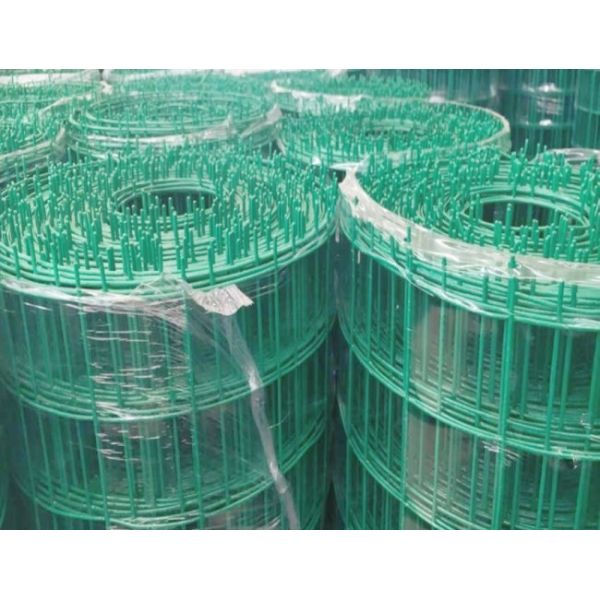 Green 25m Pvc Coated Wire Mesh Rolls Hardware Cloth With Straight Edge For Fences