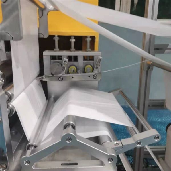 Disposable Nonwoven Fabric N95 Mask Machine 15Kw 100pcs/ Min kn95 face mask machine