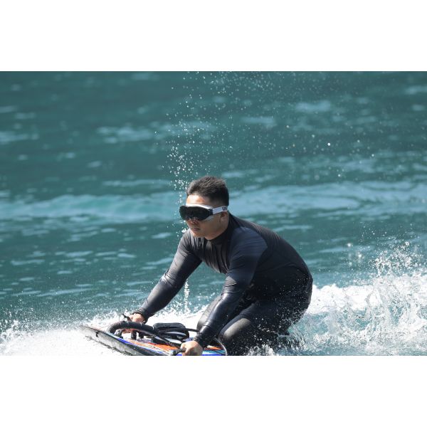 2 Hours Endurance Electric Jet Body Board with 60km/h Max Speed and Water Thruster